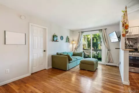 Living - 64 Fairharbor #64, Patchogue, NY 11772 photo 1 of 1