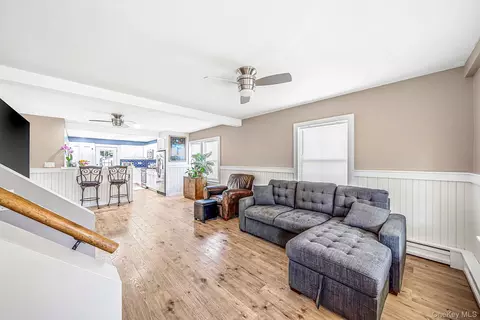 Entry Way - 24 Wiggins Ave, Patchogue, NY 11772 photo 1 of 1