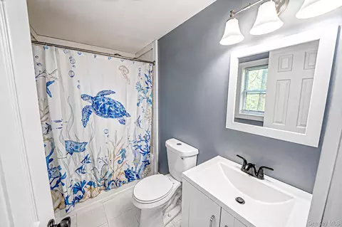 Bath - 24 Wiggins Ave, Patchogue, NY 11772 photo 2 of 2