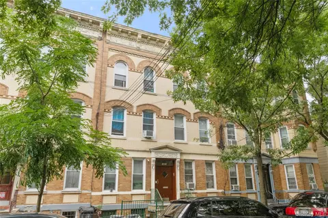 1822 Putnam Ave, New York, NY 11385