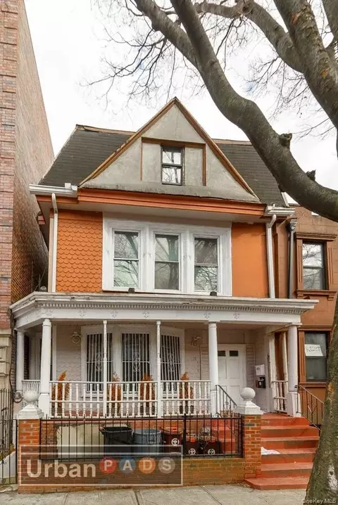 15 Irving Pl, Brooklyn, NY 11238