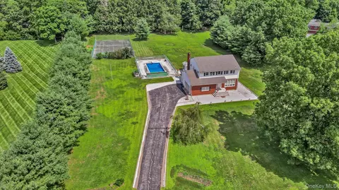 6 Kuchler Dr, La Grange, NY 12540