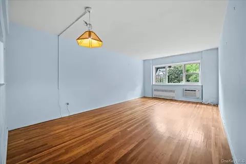 3030 Johnson Ave #3D, Bronx, NY 10463