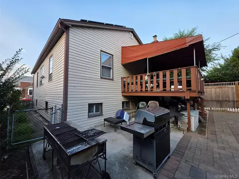 Exterior - 354 E Beech St, Long Beach, NY 11561 photo 5 of 7