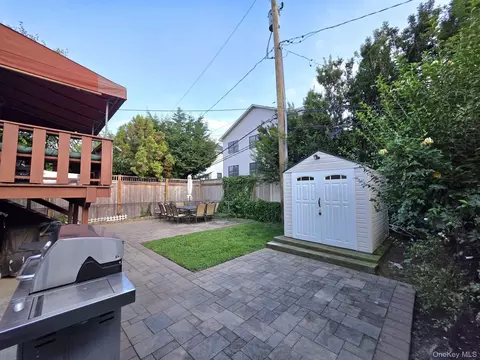 354 E Beech St, Long Beach, NY 11561 photo 7