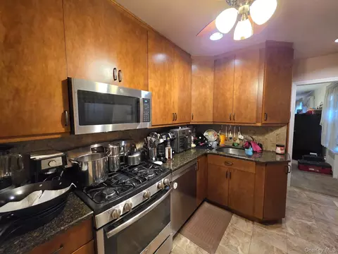 354 E Beech St, Long Beach, NY 11561 photo 4