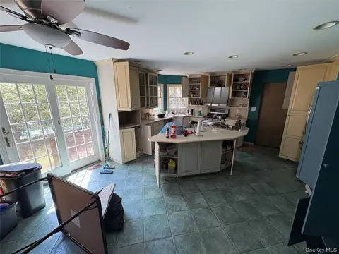 Kitchen - 59 Hidden Pheasant Path, Wading River, NY 11792 photo 1 of 2