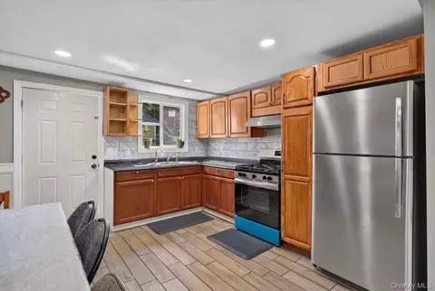 Entry Way - 14 Electric St, Patchogue, NY 11772 photo 1 of 2