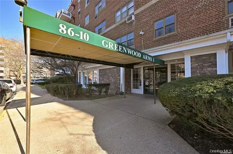 8610 151 Ave #4N, Howard Beach, NY 11414