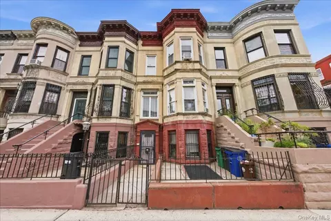 210 Brooklyn Ave, Brooklyn, NY 11213