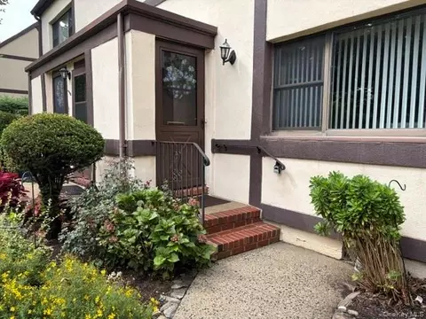123 Fifteenth #B1, Garden City, NY 11530