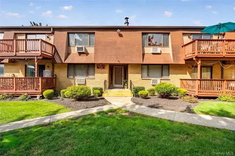 38 Richard Ct #BLDG 3, Pomona, NY 10970