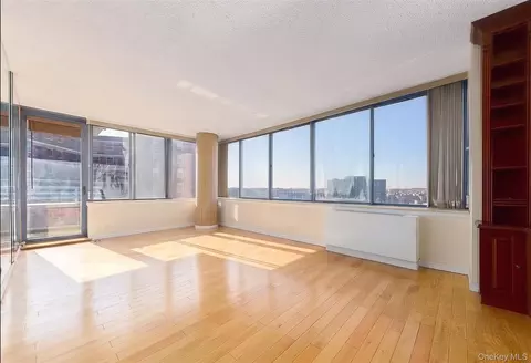 62-54 97th Pl, New York, NY 11374