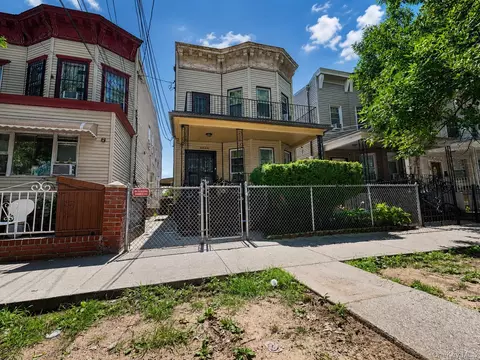 97-10 34 Ave, New York, NY 11368
