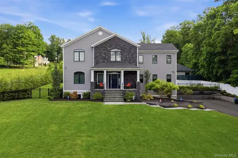 75 Campbell Ave, Ramapo, NY 10901
