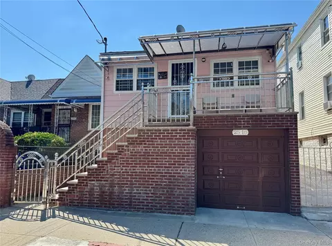 25-18 82nd St, New York, NY 11370