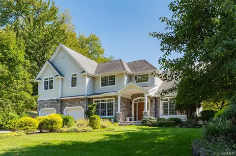 182 Elizabeth St, Orangetown, NY 10965