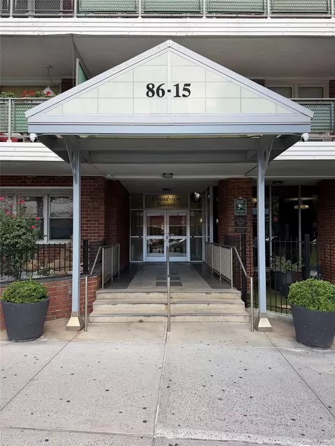 8615 Broadway #7A, New York, NY 11373
