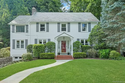 17 Elm Rd, Scarsdale, NY 10583