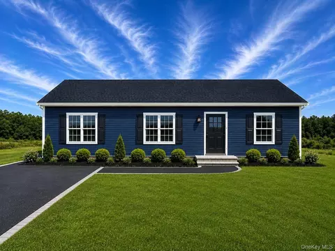 lot Apt 44 Gail Cir, Brookhaven, NY 11778