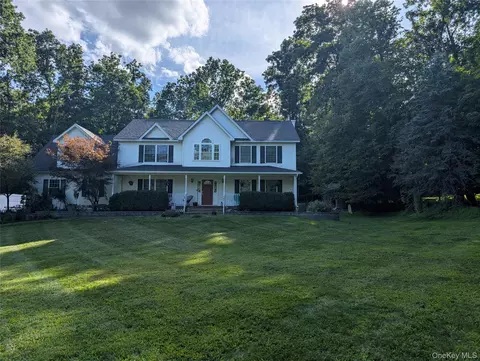 25 Mitchell Ln, Minisink, NY 10998