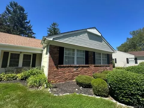 6 Cobblestone Way, Mount Sinai, NY 11766