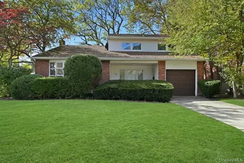 786 Bethlynn Ct, East Meadow, NY 11554