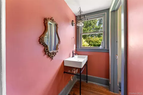 Bath - 5 Trinity Pl, Cornwall, NY 12518 photo 1 of 6