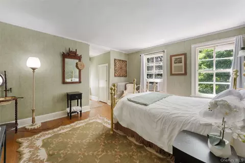 Bedroom - 5 Trinity Pl, Cornwall, NY 12518 photo 7 of 8
