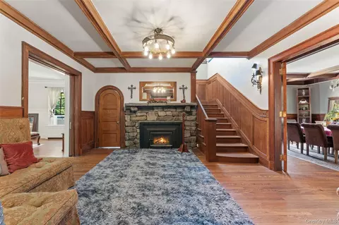 Entry Way - 5 Trinity Pl, Cornwall, NY 12518 photo 1 of 3