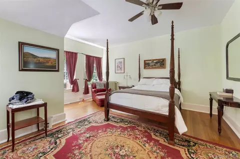 Bedroom - 5 Trinity Pl, Cornwall, NY 12518 photo 6 of 8