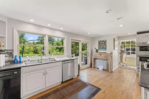 Kitchen - 5 Trinity Pl, Cornwall, NY 12518 photo 2 of 4