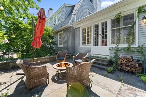 Exterior - 5 Trinity Pl, Cornwall, NY 12518 photo 7 of 9