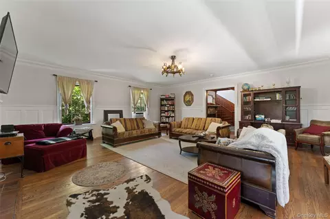 Living - 5 Trinity Pl, Cornwall, NY 12518 photo 3 of 5