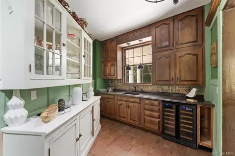 Kitchen - 5 Trinity Pl, Cornwall, NY 12518 photo 1 of 4