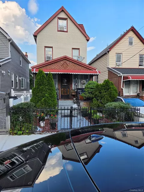 88-47 201st St, New York, NY 11423