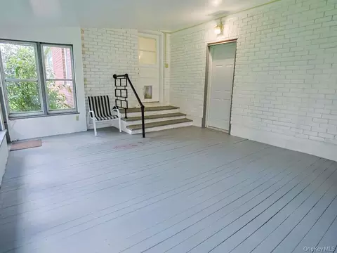 Exterior - 21 Pleasant View Rd, Poughkeepsie, NY 12603 photo 2 of 14