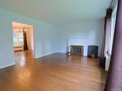 Living - 21 Pleasant View Rd, Poughkeepsie, NY 12603 photo 1 of 8