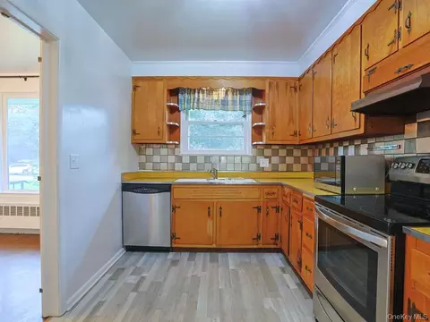 Kitchen - 21 Pleasant View Rd, Poughkeepsie, NY 12603 photo 2 of 3