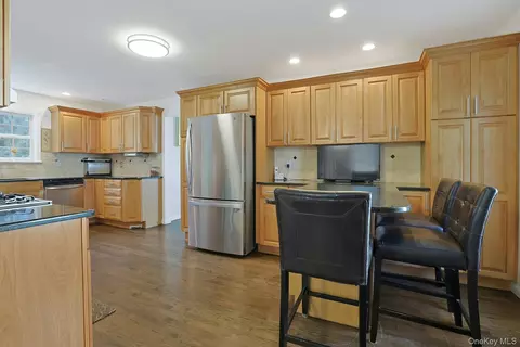 Kitchen - 75 Franklin Ave, Mount Pleasant, NY 10595 photo 1 of 4