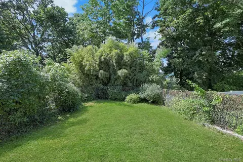 Exterior - 75 Franklin Ave, Mount Pleasant, NY 10595 photo 9 of 12