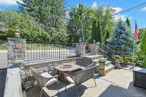 Exterior - 75 Franklin Ave, Mount Pleasant, NY 10595 photo 4 of 12