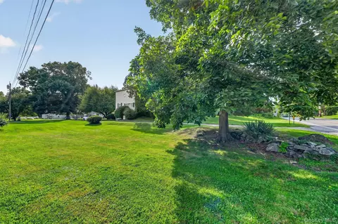 Exterior - 295 Baxtertown Rd, Fishkill, NY 12524 photo 12 of 12