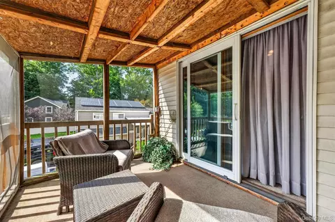 Exterior - 295 Baxtertown Rd, Fishkill, NY 12524 photo 5 of 12