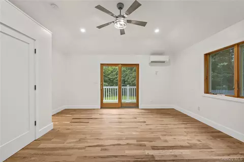 Bedroom - 24 Babbling Brook Ln, Philipstown, NY 10516 photo 5 of 6