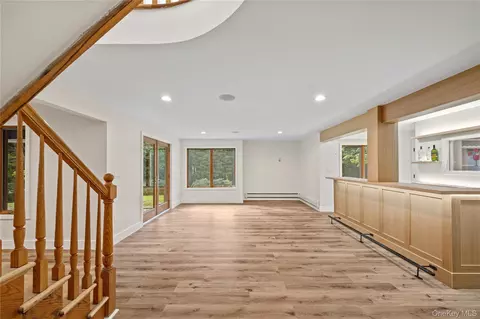 Living - 24 Babbling Brook Ln, Philipstown, NY 10516 photo 3 of 3