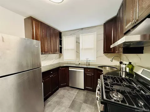Kitchen - 1616 Pilgrim Ave, New York, NY 10461 photo 1 of 5