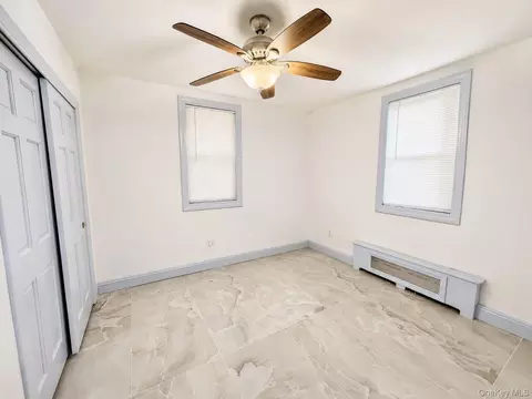 Bedroom - 1616 Pilgrim Ave, New York, NY 10461 photo 3 of 5