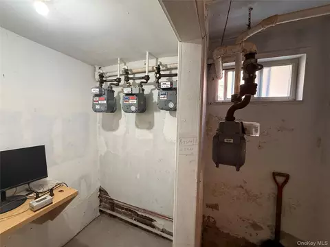 Other - 1616 Pilgrim Ave, New York, NY 10461 photo 2 of 3