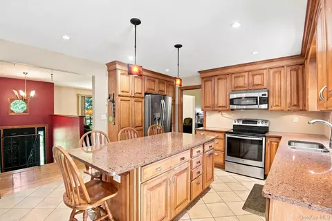 Kitchen - 26 Woods Rd, Philipstown, NY 10516 photo 3 of 4